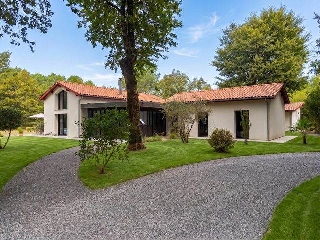 Maison &agrave; vendre - 7 pi&egrave;ces - 240 m2 - Sanguinet - 40 - AQUITAINE